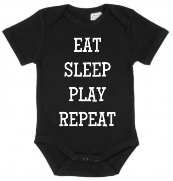 Baju bayi dengan tulisan atau gambar lucu tentang tidur atau makan